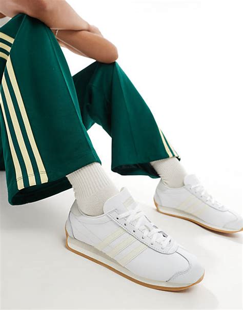 adidas originals a.r sneaker in gebrochenem weiß|White adidas Originals Shoes.